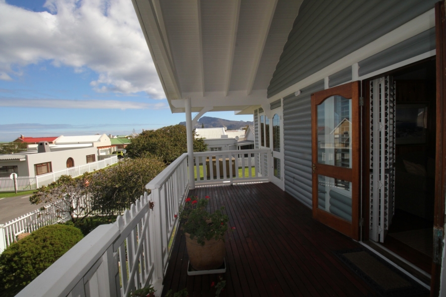 To Let 3 Bedroom Property for Rent in Kleinmond Western Cape